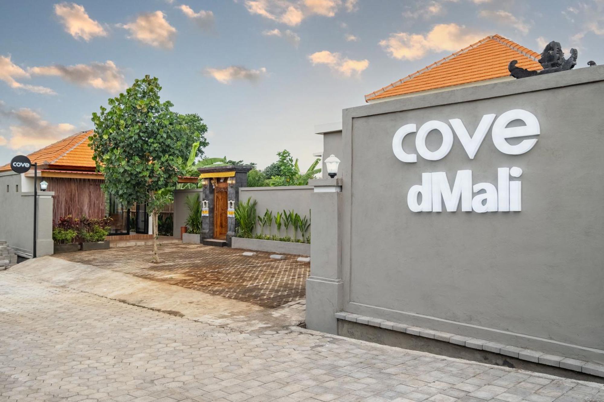 ホテル Cove Dmali ウルワツ エクステリア 写真